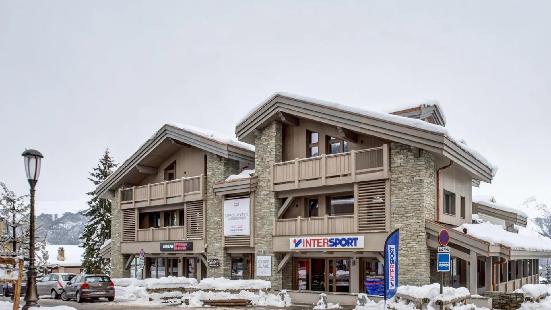 Appartement Contemporain Avec 3 Chambres En Suite, Au Coeur De Courchevel, Proche Des Pistes - Fr-1-562-15 Courchevel